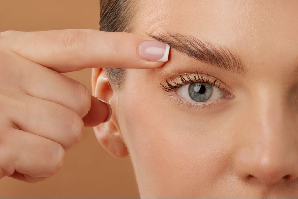 How to Fix Droopy Eyelids and When Surgery Is the Answer